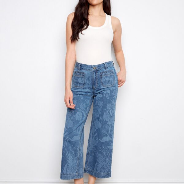 ebc9e691759044344225782840477372.jpg Printed Cropped Patch Pocket Flare Jeans - Flowers