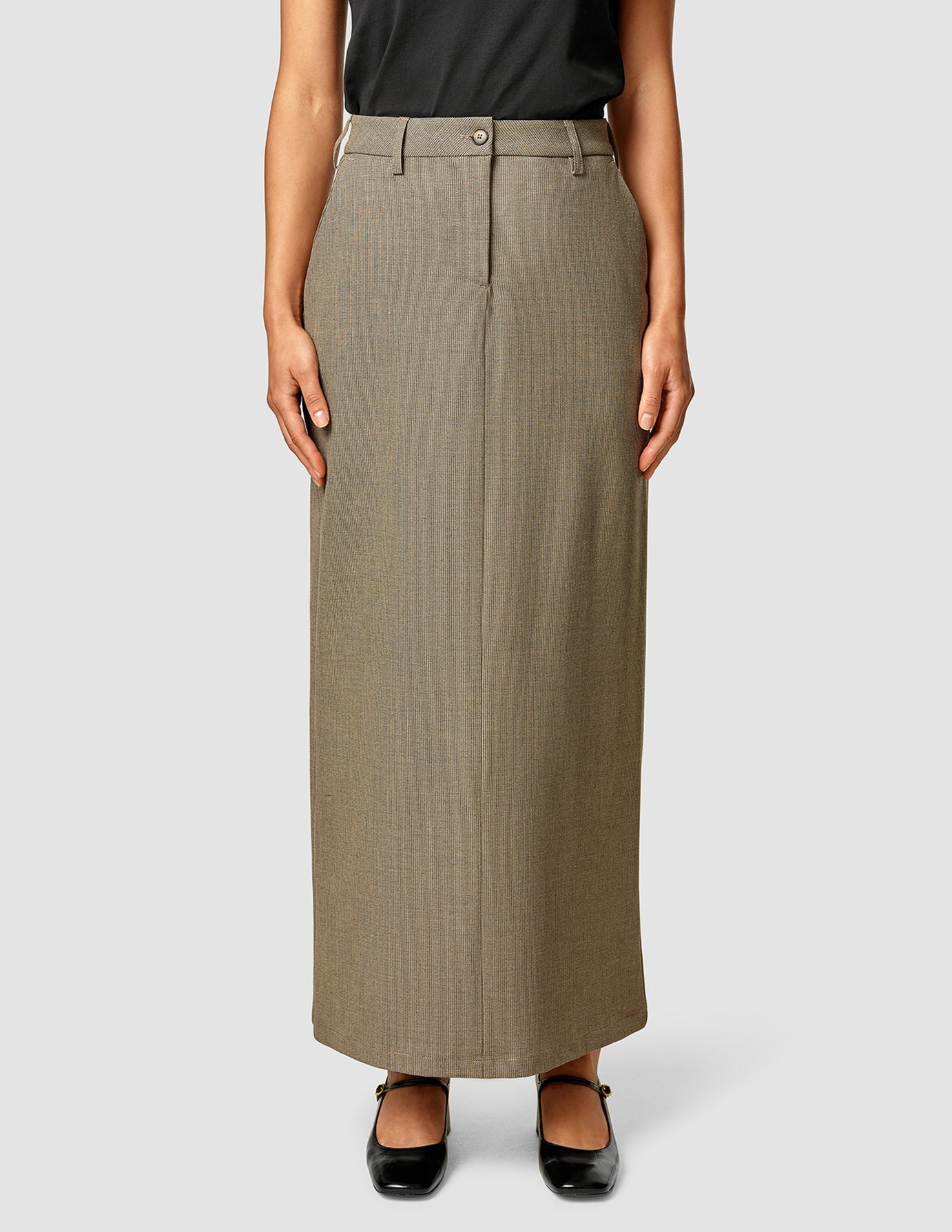 Skirt_Latte_1_33a05afa-8a60-4063-8104-4a2f66b05d76.jpg Essential Maxi Skirt Latte